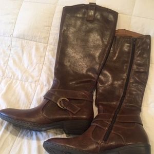 b.o.c. Women's Tall Brown Boots